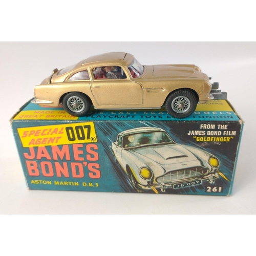 251 - Corgi Toys Diecast 261 JAMES BOND 007 ASTON MARTIN DB5 in original display box.  Complete with baddi... 