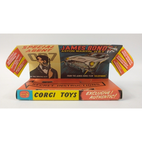 251 - Corgi Toys Diecast 261 JAMES BOND 007 ASTON MARTIN DB5 in original display box.  Complete with baddi... 