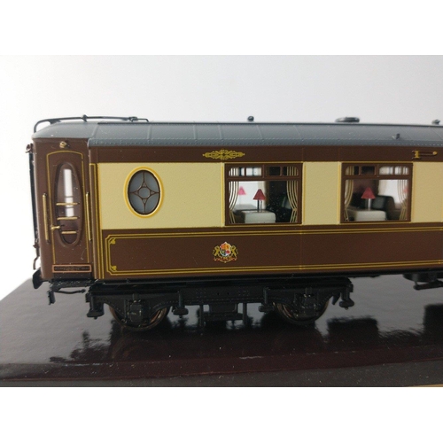 280 - WOW! GOLDEN AGE MODELS metal bodied OO Gauge Carriages x 3 to include 1-A Grey Zena, 1-C Grey Car No... 