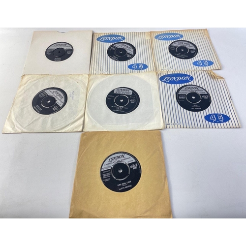 51 - An eclectically selection of 25 LONDON AMERICAN RECORDINGS 45rpm vinyl records from the 1960s to inc... 