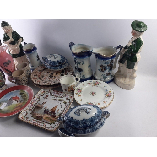 126 - A mixed lot of ceramics to include two J&G MEAKIN sauceboats (one with ladle), 3 blue and white ... 