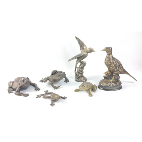 152 - A delightful selection for FROG and BIRD LOVERS! A collection of 6 decorative brass items consisting... 