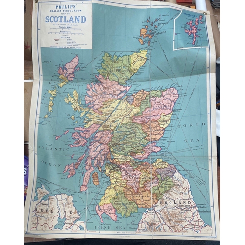 192 - VINTAGE PHILIPS colourful sectional small school-room map of Scotland hessian backed - dimensions - ... 