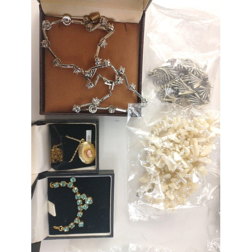 44 - Costume jewellery necklaces, some boxed, made of various materials including faceted glass and shell... 