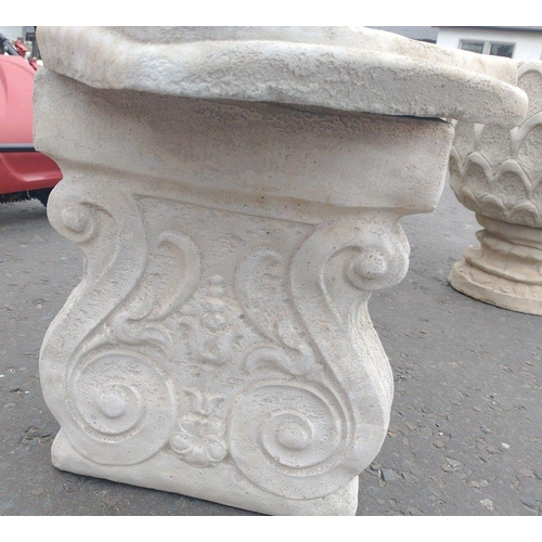 460 - A classic base curved top bench measures 104Wx46Dx42H - brand new item#130