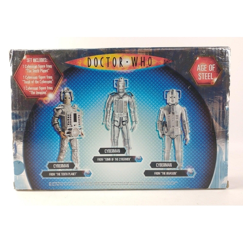 145 - BBC DOCTOR WHO Collectibles.CYBERMAN FIGURE SET Item 03327 sealed and in excellent collectible condi... 