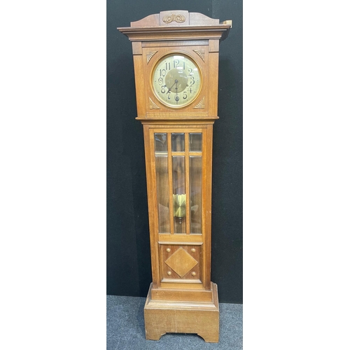 117B - A circa 1960's oak cased GRANDMOTHER floor clock with pendulum - height 180cm tall approx in working... 