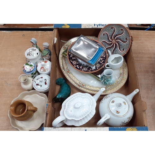 554 - A mixed box of china ware to include 2 teapots, several jampots, 2 large ashets etc#180