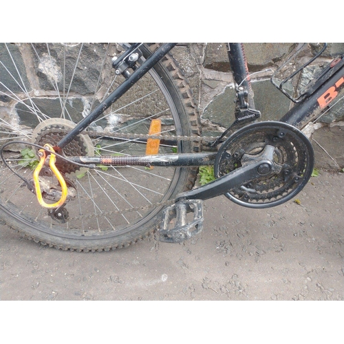 178 - A ROCKRIDER 500 child's mountain bike, stands 95cm at handlebars, tyre 60cm approx,#192