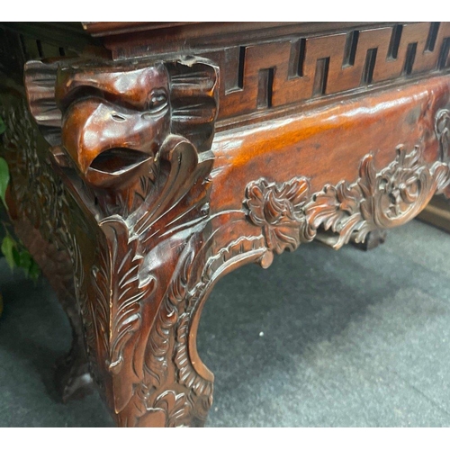 286 - EXQUISITE VINTAGE! A BEAUTIFULLY HANDCARVED mahogany hall or console table with eagle head and curve... 