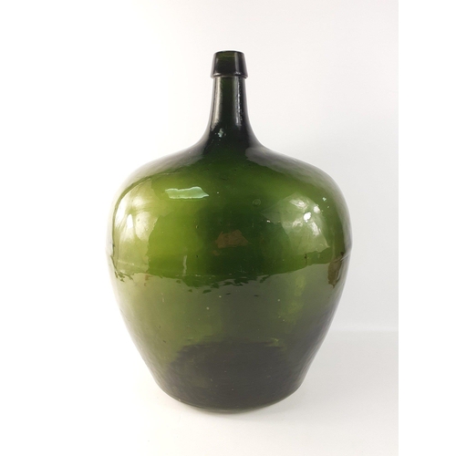 422 - A large green TERRARIUM standing approx 50cm high, width approx 40cm#439