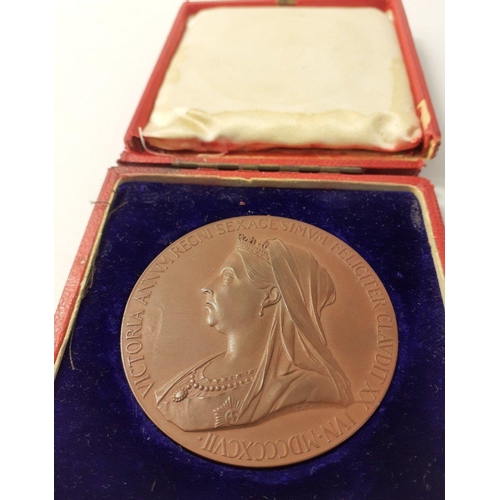 91 - A cased bronze QUEEN VICTORIA Jubilee medal in nice uncleaned condition, box has broken back, lot al... 