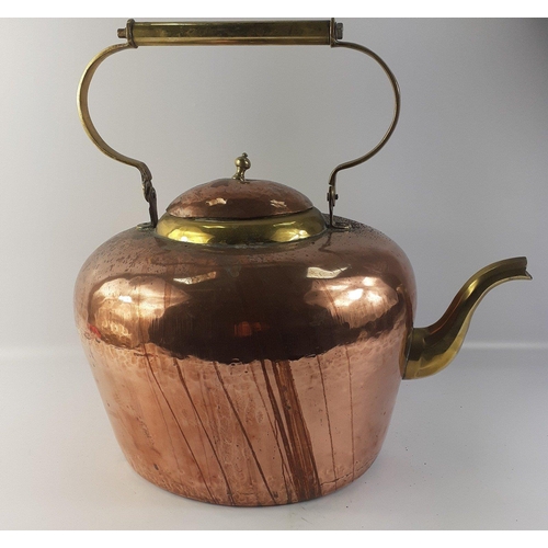 86 - DECORATIVE! A SUBSTANTIAL and heavy vintage copper and brass kettle - dimensions 30cm height x 40cm ... 