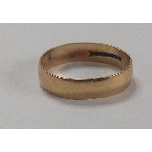 1 - A 375 stamped yellow gold wedding band ( slightly mis-shaped) ring size O weight 1.98g Approx#1