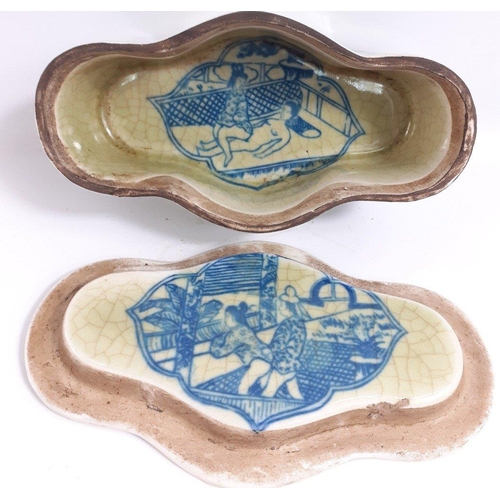 270 - A vintage Chinese crackleware erotic trinket box 12x7x4cm with no damage#270