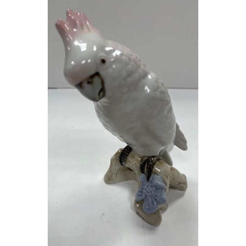 334 - A VINTAGE ROYAL DUX BOHEMIAN cockatoo standing 18cm tall with no damage#334