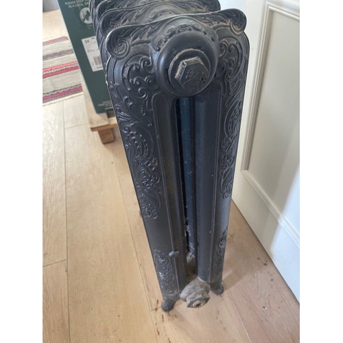 554 - A FRENCH ANTIQUE RADIATOR ( been pressure tested)
This item was purchased in MONMARTRE - Approx 15 y... 