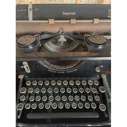 616 - A nice example of a vintage IMPERIAL manual typewriter#620