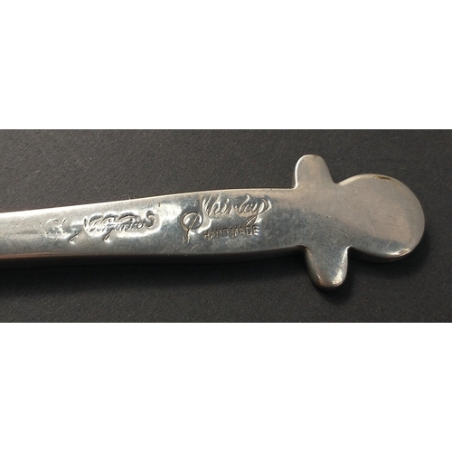 103 - An unusual SHIRLEY Hand Made Williamsburg Pewter 1675 Joseph Copeland Chuckatuck Spoon 4