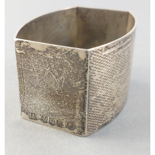 91 - A rather attractive engine turned napkin ring with full Edinburgh hallmarks for 1934 Jubilee marked.... 