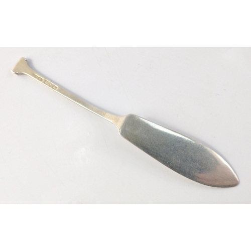 94 - A small 11cm long Sterling Silver butter knife in nice condition. Hallmarks for 1927 Birmingham Tota... 