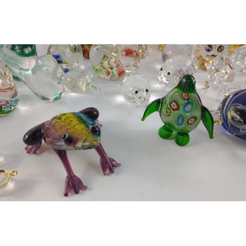 334 - A large collection of glass animal ornaments including unusual millefiori birds, Maltese glass bird,... 