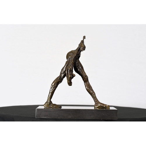 210 - A wonderful modern art sculpture cast from bronze. It stands over 12