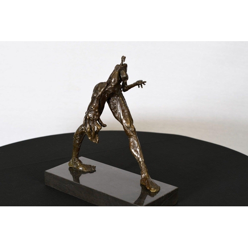 210 - A wonderful modern art sculpture cast from bronze. It stands over 12