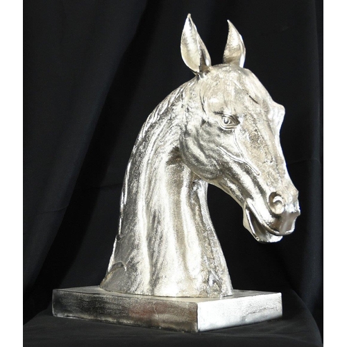 85 - A very large cast horse head on base made from aluminium. Very highly hand polished. A fabulous piec... 