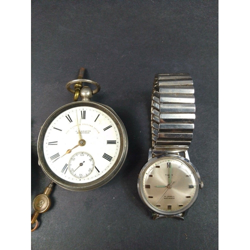 102 - A silver hallmarked case gentleman's pocket watch by Graves of Sheffield. No glass and not currently... 