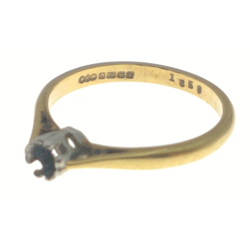 4 - An 18ct stamped gold ring with missing stone. Size M, weight 2.27g approx.#5