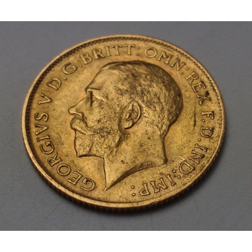 53 - A 1912 George V HALF-SOVEREIGN, weight 4.00g#55