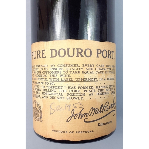 281J - RARE! VINTAGE PURE DOURO PORT (70cl size approx as no size stated) GUARANTEED BY JOHN WALKER & S... 