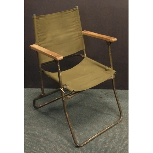 103 - A military field deck chair in battlefield green stencil markings for Wcoy 45CDO. In antique useable... 