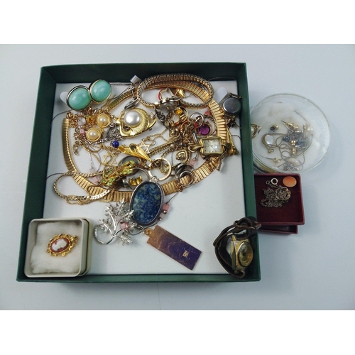 14 - A box of costume jewellery to include several Avon pieces, a lapis pendant with silver surround, a f... 