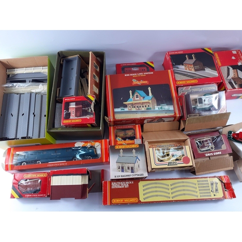 142 - A collection of HORNBY Mainline Railway layout accessories.  Includes D1008 Diesel Loco WESTERN HARR... 