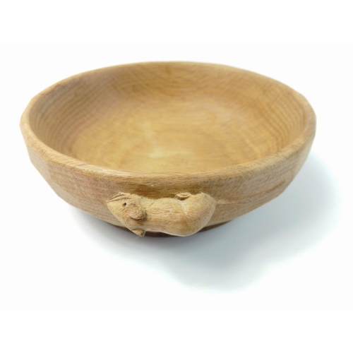 163 - A THOMSON MOUSEMAN nut bowl with the lovely wee mouse running round the side, 15cm diameter#163