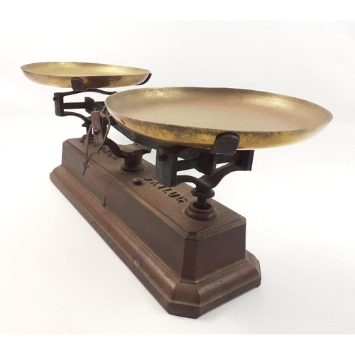 177 - A set of balance scales with 2 x 20cm brass pans marked FORCE 5 KILOG, 40cm at base#177