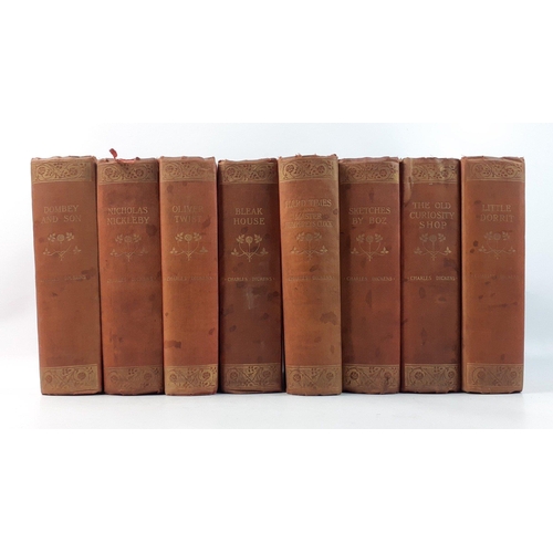 441 - A box of vintage books to include eight 1902 Dickens volumes published by Gresham, 2 volumes of the ... 