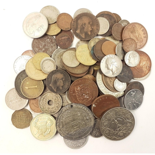 49 - A small quantity of UK and foreign obsolete coinage includes 14.5g of pre-1947 silver#49