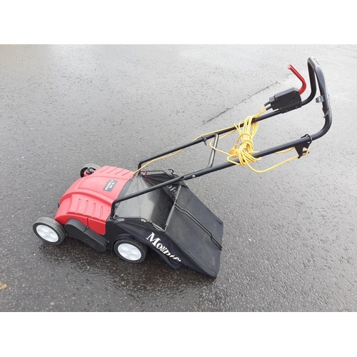 517 - A MOUNTFIELD SE350 Garden scarifier with collecting bin. In good working condition.#520