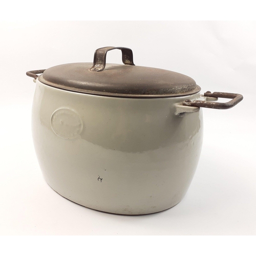 538 - A large KENRICK & SONS cast iron metalware cooking pot, with dual handles and original cast meta... 