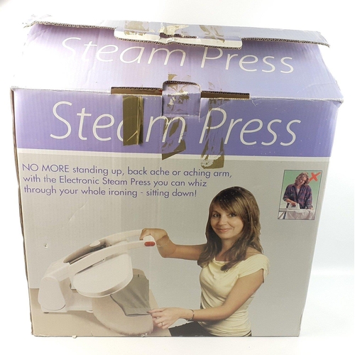 551 - A boxed HOME STEAM PRESS GF750#554