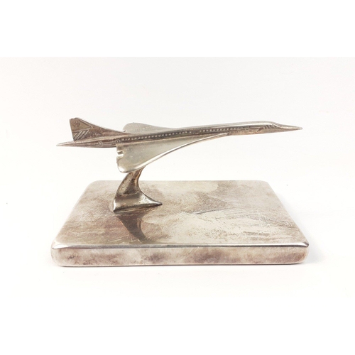 51 - RARE TO FIND THESE DAYS! 
A small well modelled CONCORDE on white metal base.  No makers marks etc. ... 