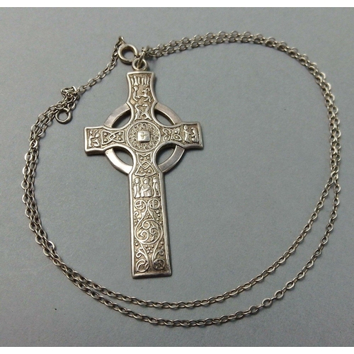 94 - A beautiful Celtic cross pendant (5cm long approx), with an Edinburgh hallmark and a small italic c ... 