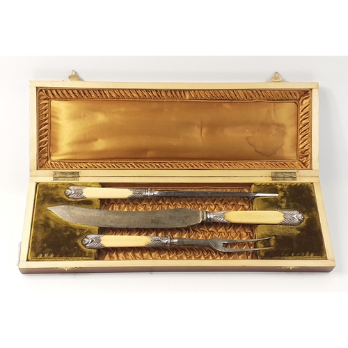 154 - A very attractive boxed complete carving set by Taylors Eye Witness of Sheffield.  Light wear to box... 