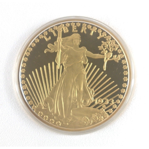 198 - LONDON MINT Limited edition large 90cm UNITED STATES Twenty Dollars 1933 Double Eagle Replica.  Stru... 