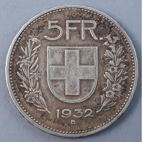 260 - COIN of Switzerland - 1932 silver 5 Francs. Nice example with toning.#260