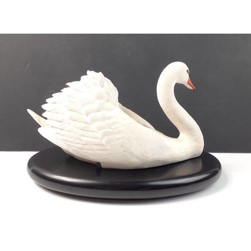 388 - THE ROYAL SWAN by FRANKLIN MINT - fine bisque porcelain swan figurine - dimensions 31cm length x 15c... 