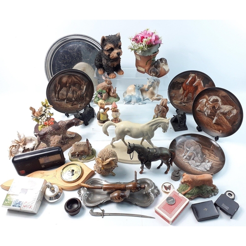 457 - A mixed box of ornamental figurines etc to include Franklin Mint horse models and much, much more#45... 